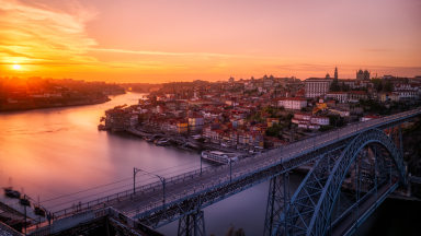 Dia 5 - Encante-se com a vibrante cidade do Porto